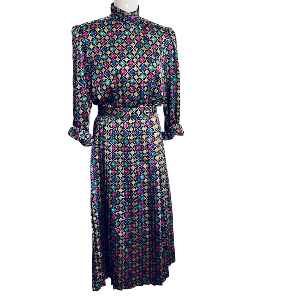 Vintage Pleated Medallion Print Jewel Tones Dress Size 8 - Picture 3 of 15